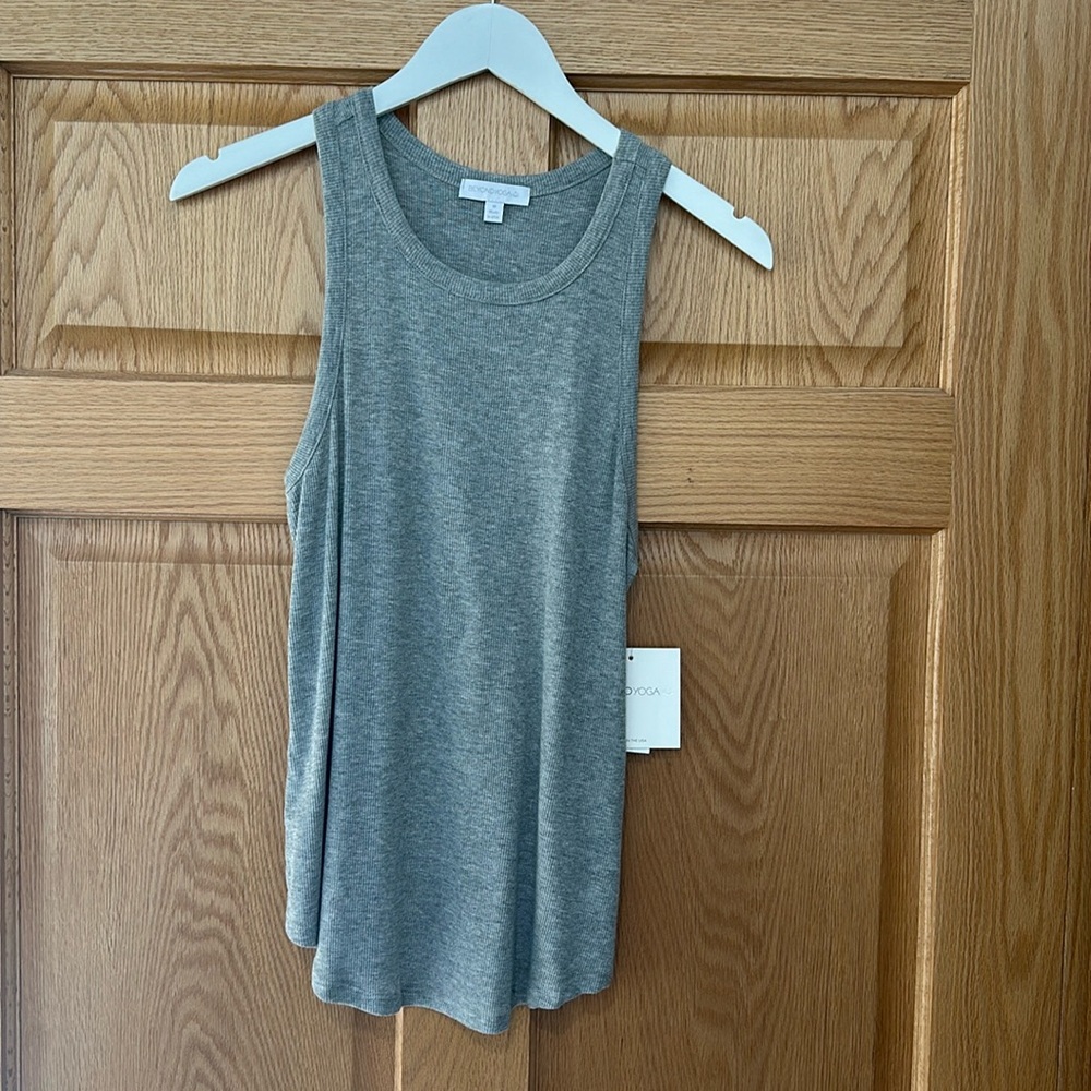 Beyond Yoga, NWT, M grey tank